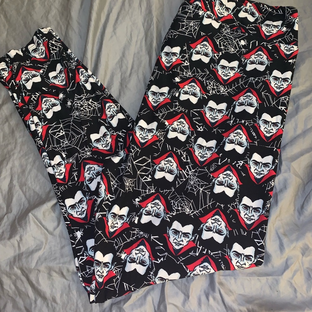 TC2 Lularoe Halloween Dracula leggings